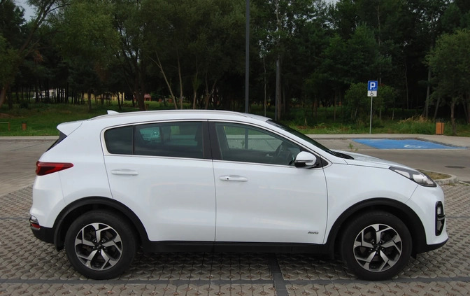 Kia Sportage cena 86087 przebieg: 100000, rok produkcji 2019 z Starachowice małe 667